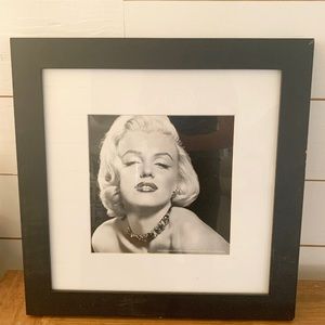 Glamorous framed photo of the beautiful Marilyn Monroe.